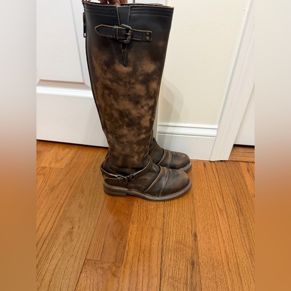 Freebird by Steven OG Roadie Distressed Black and Brown Combat Boots - Picture 2 of 6